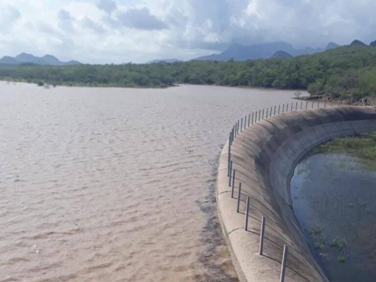 Presa Punta de Agua alcanza su capacidad máxima y activa desfogue controlado en Sonora