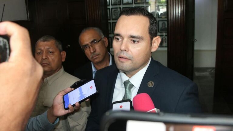 Lluvias en Miguel Alemán dejan ingreso de agua en viviendas y afectan vialidades