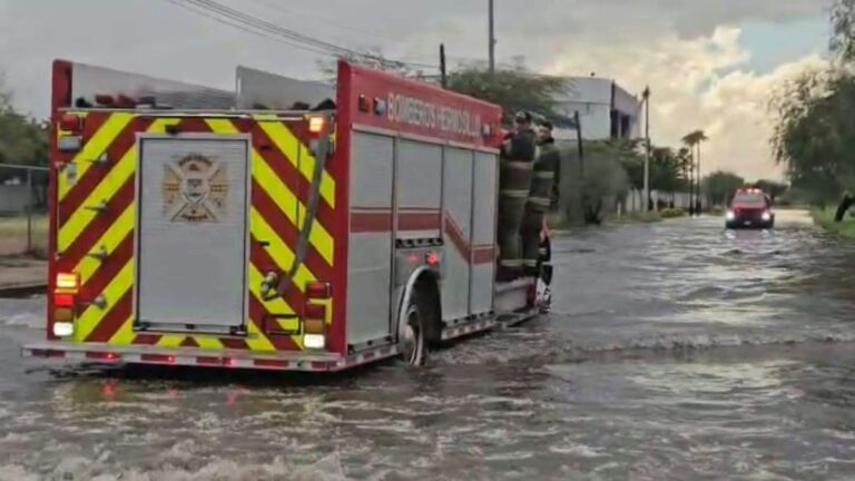 Lluvias provocan inundaciones y cierre de vialidades en Hermosillo