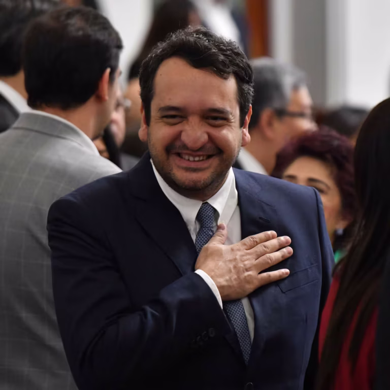 Claudia Sheinbaum cuestiona reporte del NYT sobre Andy López Beltrán y presuntos vínculos con crimen organizado