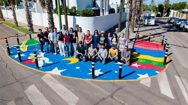 Intervienen tres cruceros del Centro de Hermosillo con arte urbano Asphalt Art