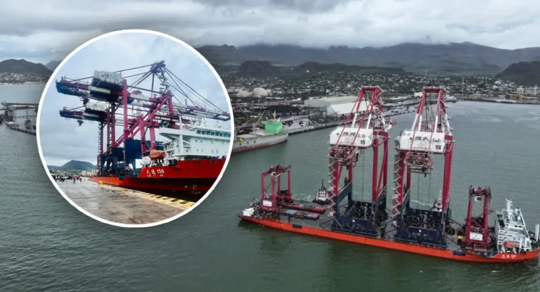 Arriban dos grúas portacontenedores de gran capacidad al Puerto de Guaymas