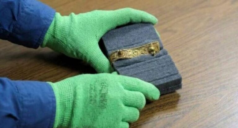 México recupera brazalete prehispánico vinculado a las ‘Joyas del pescador’