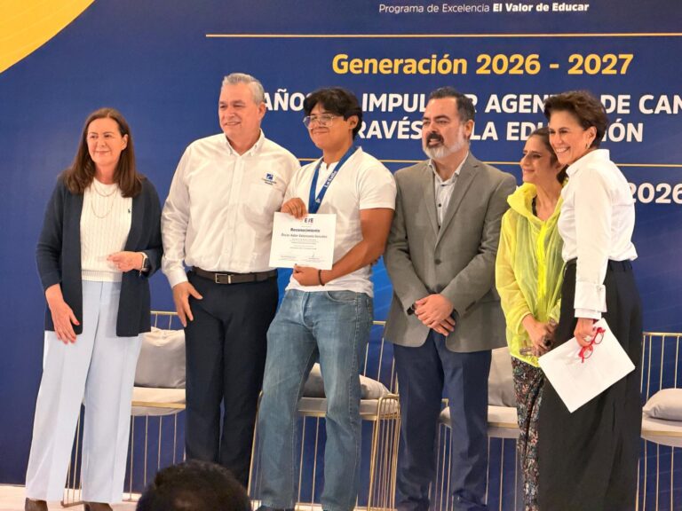 Constellation Brands impulsa a 500 jóvenes de Sonora a continuar sus estudios y prepararse para el futuro Constellation Brands incorpora a 500 estudiantes sonorenses a El Valor de Educar, iniciativa de formación y apoyo económico que suma ya 3 mil jóvenes beneficiados en el estado.