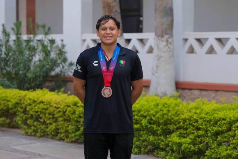 Matías Guzmán, medallista internacional y estudiante de Derecho en Sonora Matías Guzmán, medallista internacional y estudiante de Derecho en Sonora