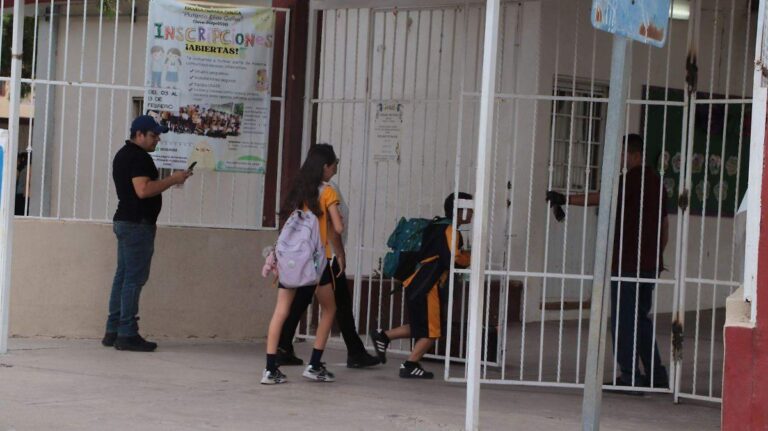 SEC desmiente suspensión de clases por huracán Polo en Sonora