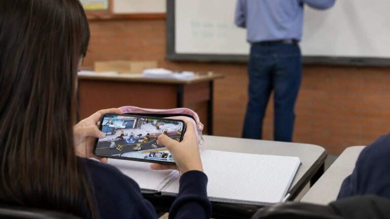 Sonora aplicará nuevas restricciones al uso de celulares en escuelas desde noviembre