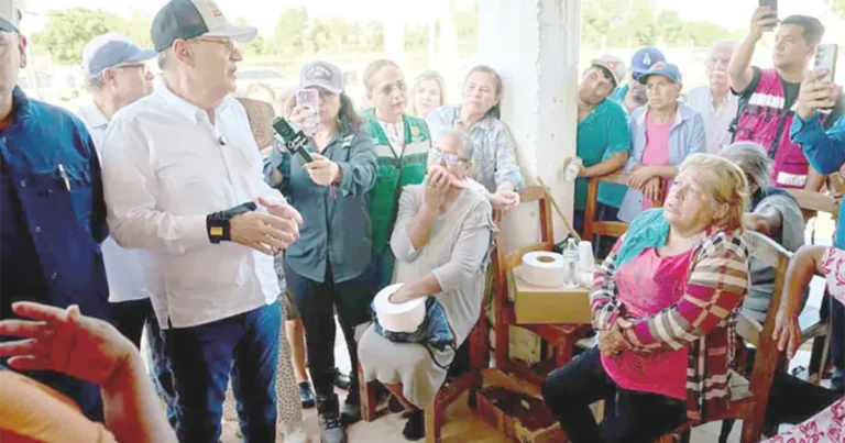 Alfonso Durazo supervisa zonas afectadas por huracán Polo en Sonora