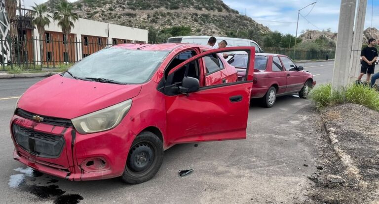 Dos choques en Hermosillo el 13 de octubre dejan solo daños materiales