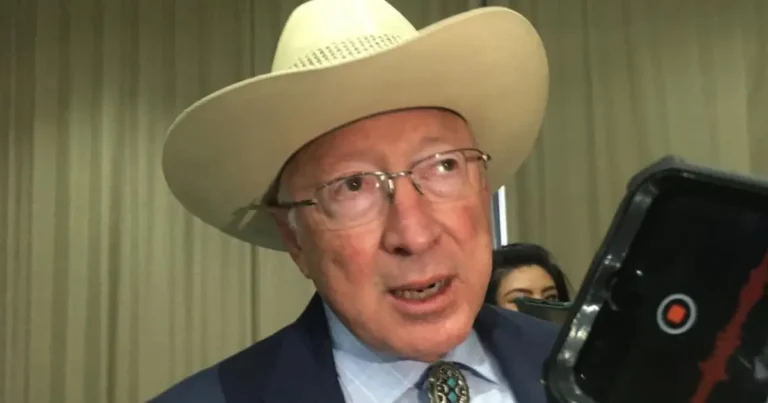Ken Salazar llama a fortalecer la alianza comercial en revisión del T-MEC
