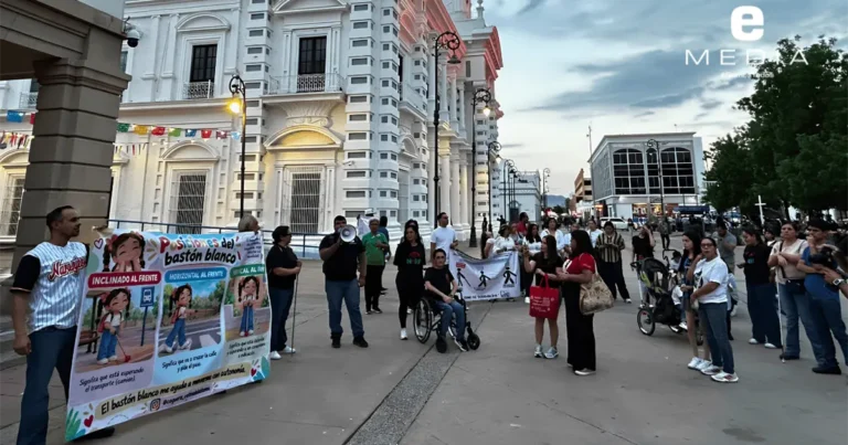 Realizan quinta Caminata a Ciegas en Hermosillo para visibilizar barreras de discapacidad visual