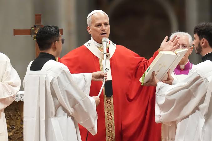 El Vaticano confirma que el papa León XIV tiene cáncer de pulmón y fue operado en Roma