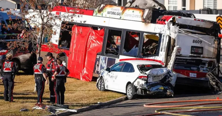 Tres muertos y 16 heridos tras accidente de autobuses en Calgary, Canadá