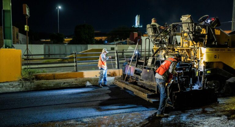 Avanza rehabilitación de calles en Hermosillo con 17 cuadrillas tras lluvias