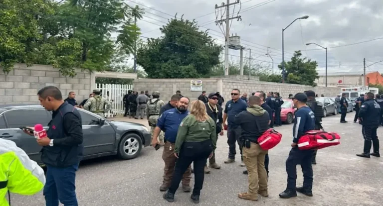 Ataque con cohetes pirotécnicos deja un muerto y cinco heridos en Secundaria 13 de Torreón