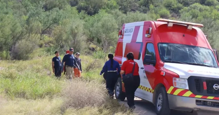 Rescatan a mujer deshidratada en el Cerro Bachoco este domingo