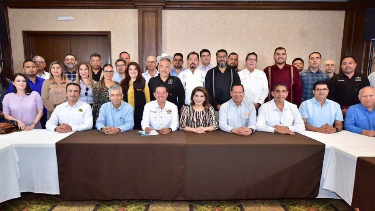 Lorenia Valles se reúne con Consejo Sindical de Sonora para abordar derechos laborales